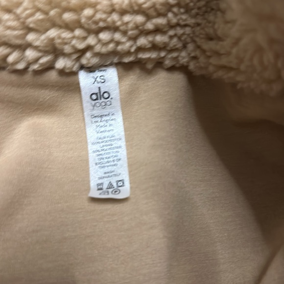 Alo Yoga Foxy Sherpa jacket - Picture 4 of 7